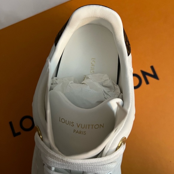 Louis Vuitton Time Out Sneakers size 37.5 (7.5) - Picture 5 of 8